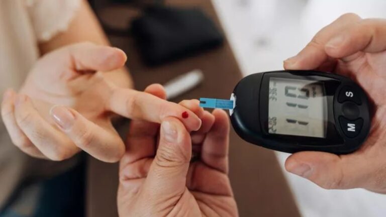 Blood Sugar Control: Can Lifestyle Changes Help Control Diabetes? 