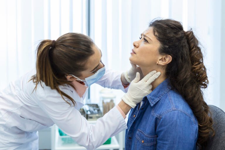 What Are the Common Symptoms of Thyroid Problems? A Complete Guide to Early Signs and Treatment 